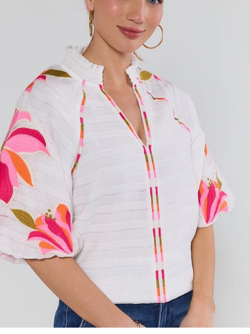 THML White Floral Embroidered Puff-Sleeve Blouse; NWT, Sz. L